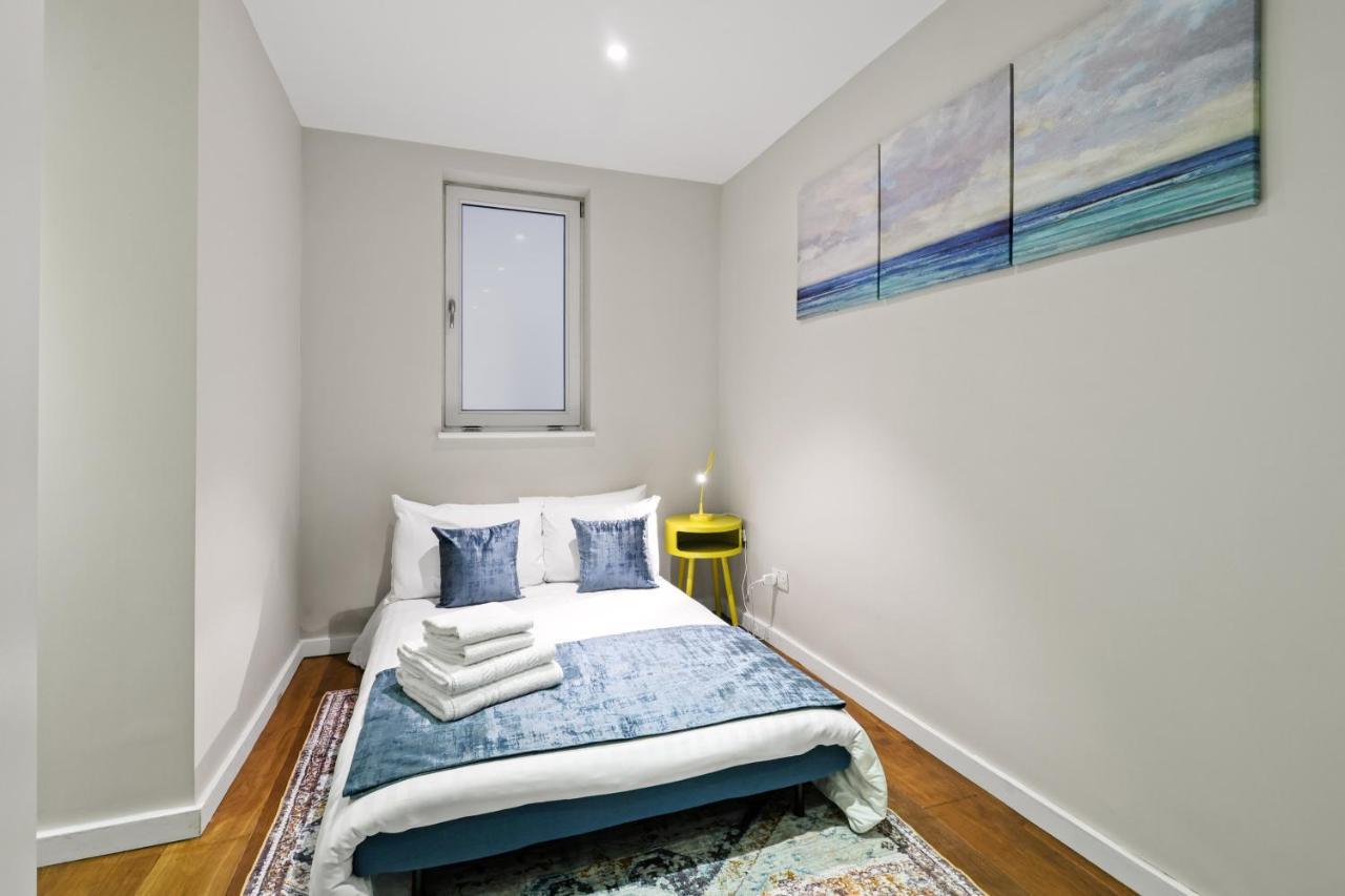 Spacious 1 Bedroom Flat ลอนดอน ภายนอก รูปภาพ