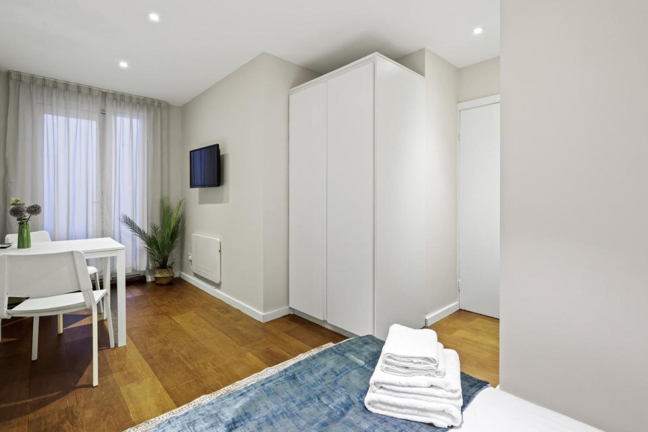 Spacious 1 Bedroom Flat ลอนดอน ภายนอก รูปภาพ